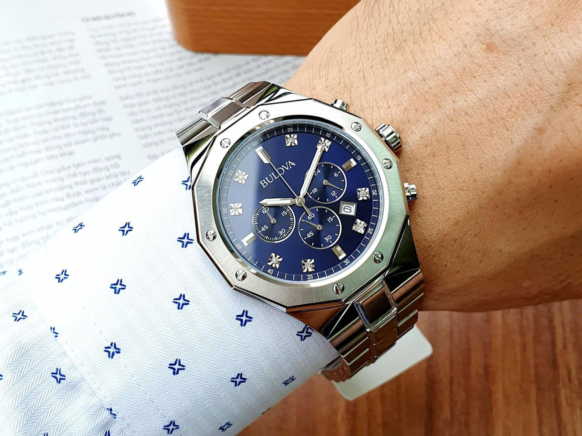 Bulova 96d138 online
