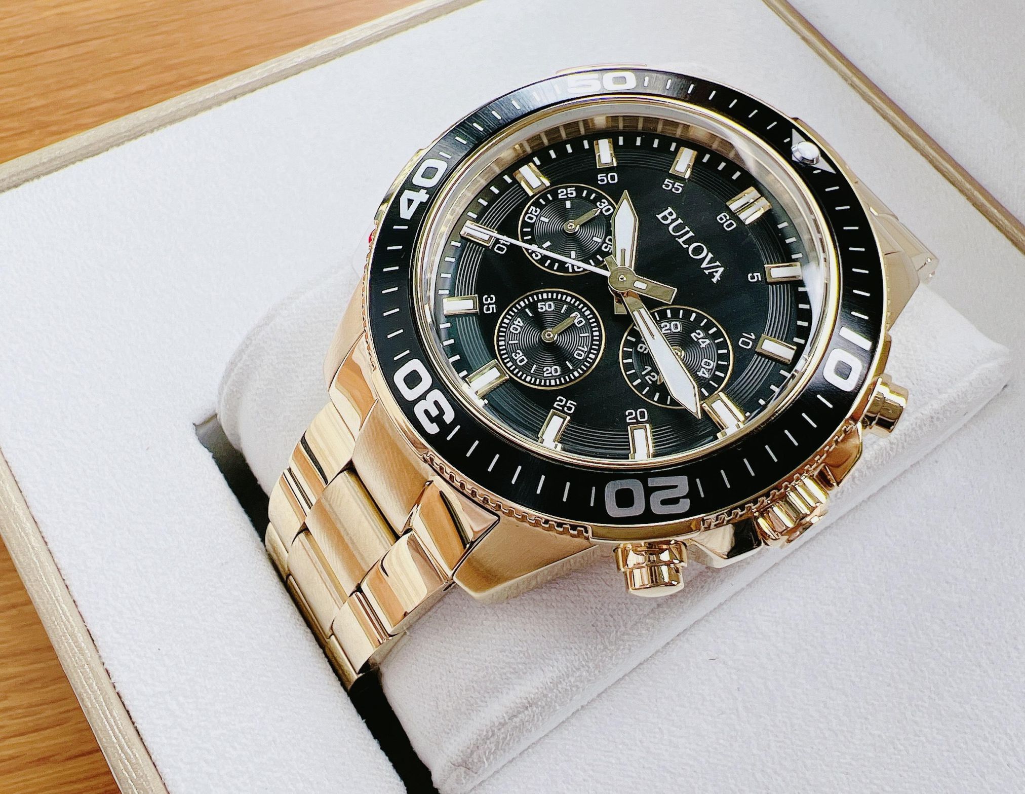 Đồng Hồ Nam Bulova Chronograph Gold 98A248