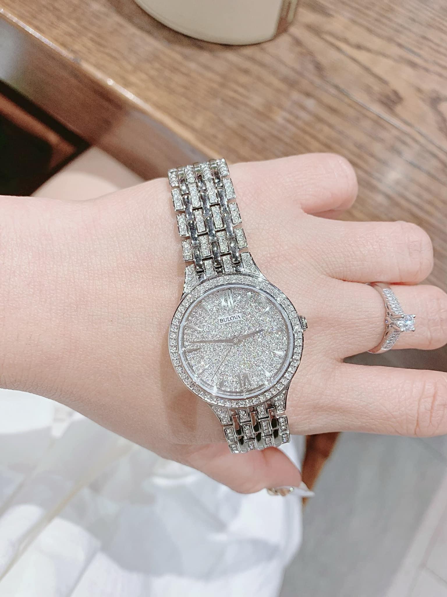 ng H N Bulova 96L243