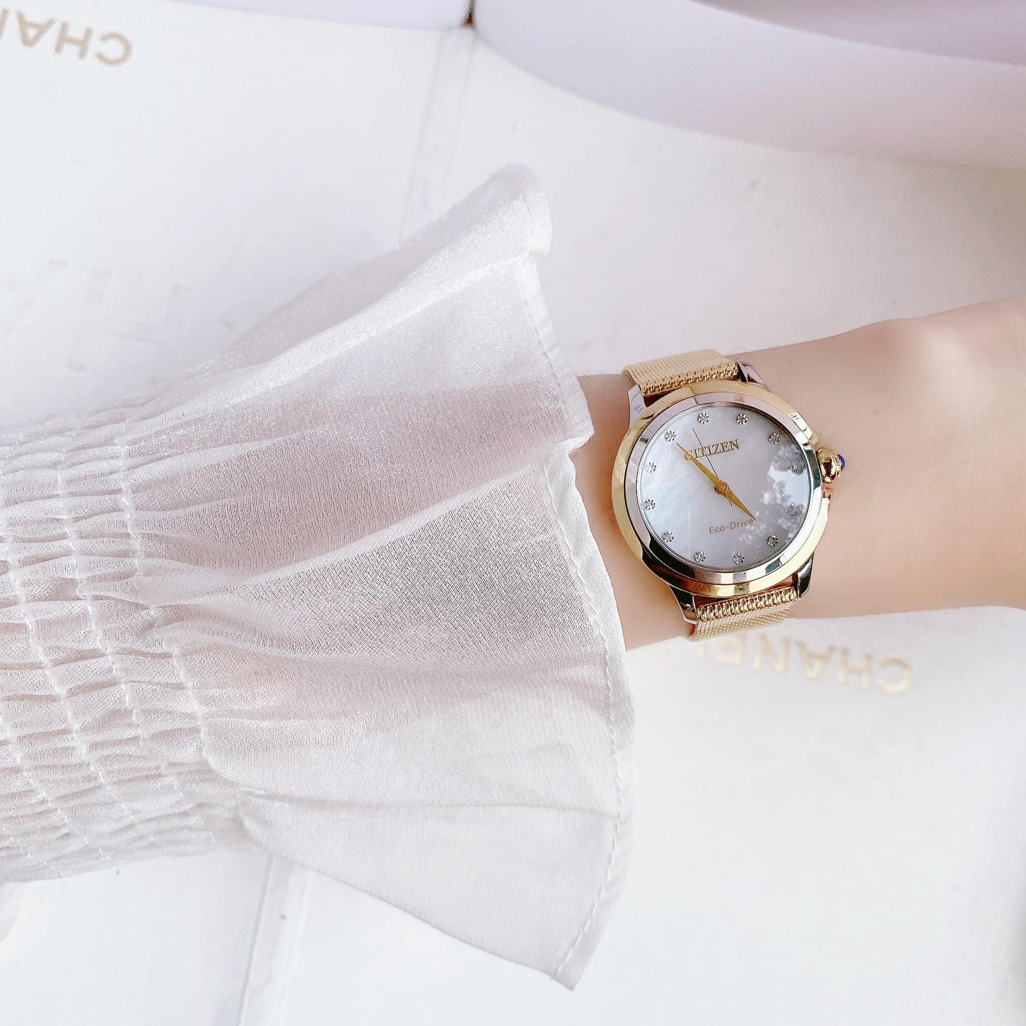 Đồng Hồ Nữ Citizen EM0794-54D: Sự Kết Hợp Hoàn Hảo Giữa Đẳng Cấp Và Độ Chính Xác