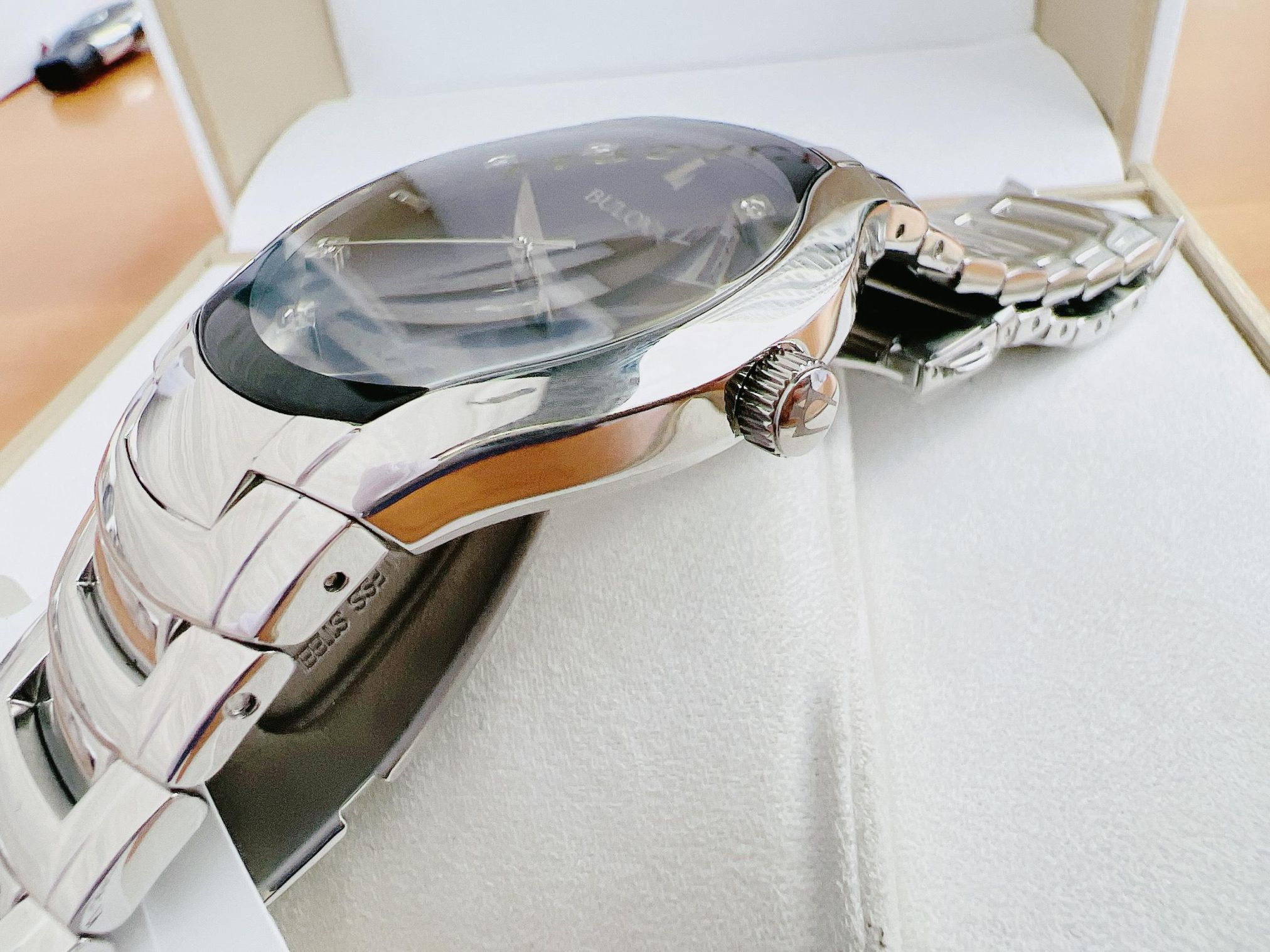Bulova 96d117 top