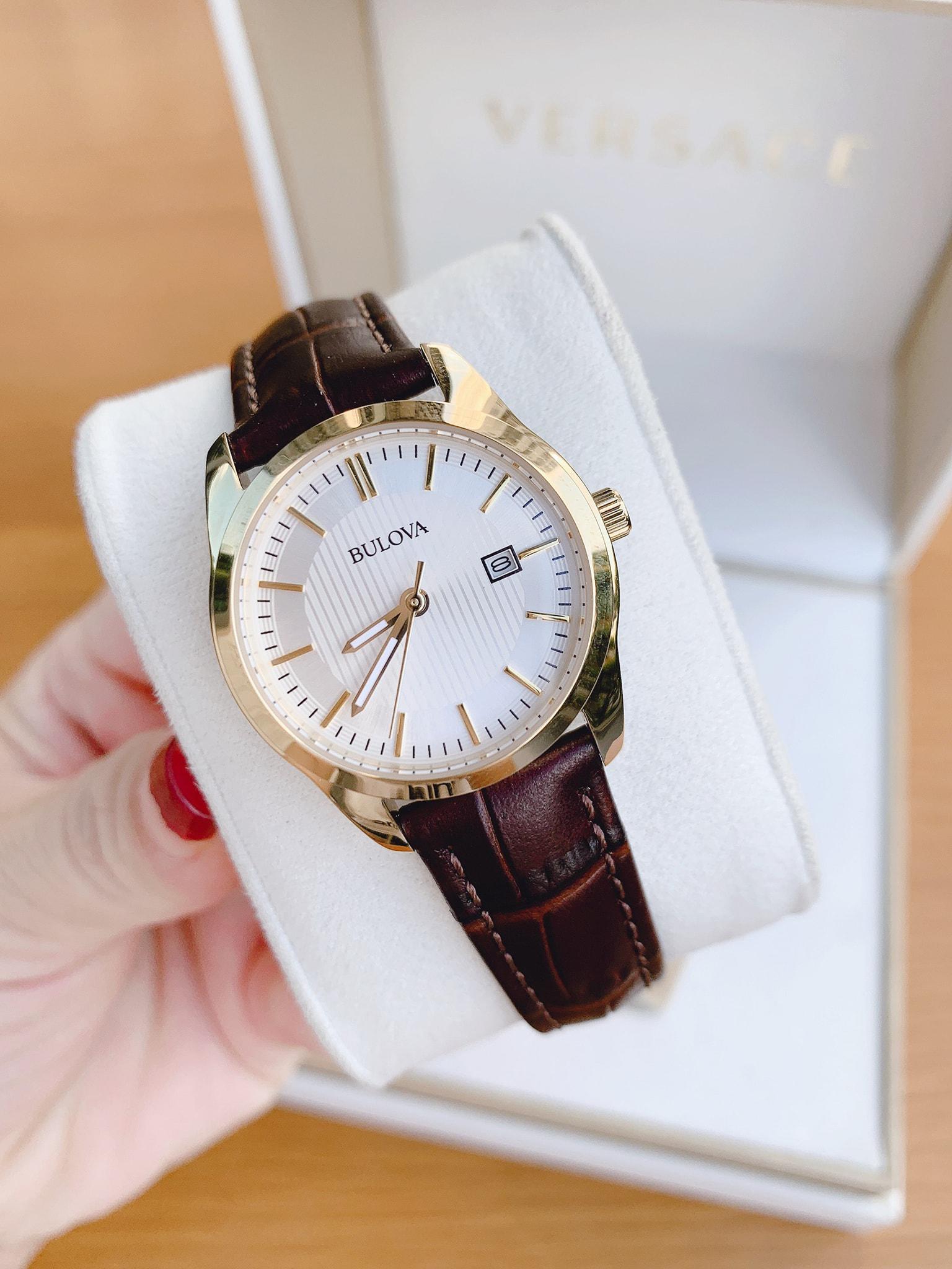 ng H Bulova N d y da 97M114