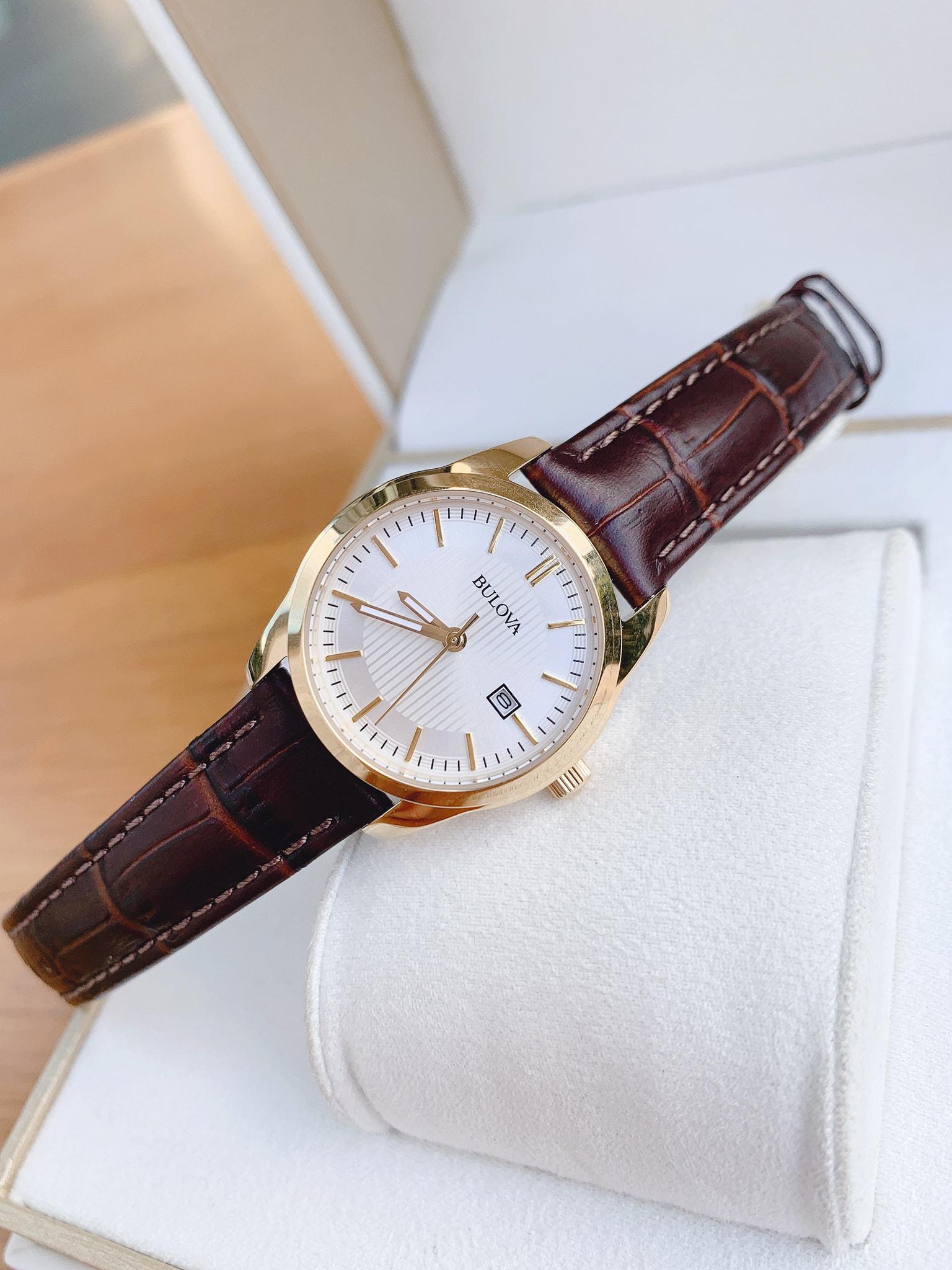 ng H Bulova N d y da 97M114