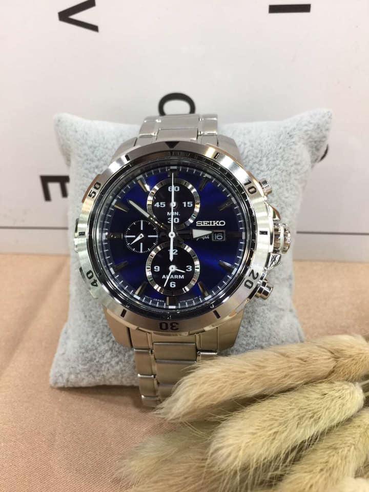 ng H Seiko Solar Chronograph SSC555P1