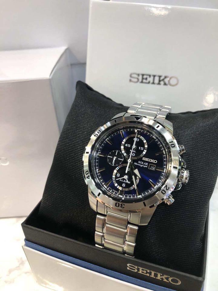 ng H Seiko Solar Chronograph SSC555P1