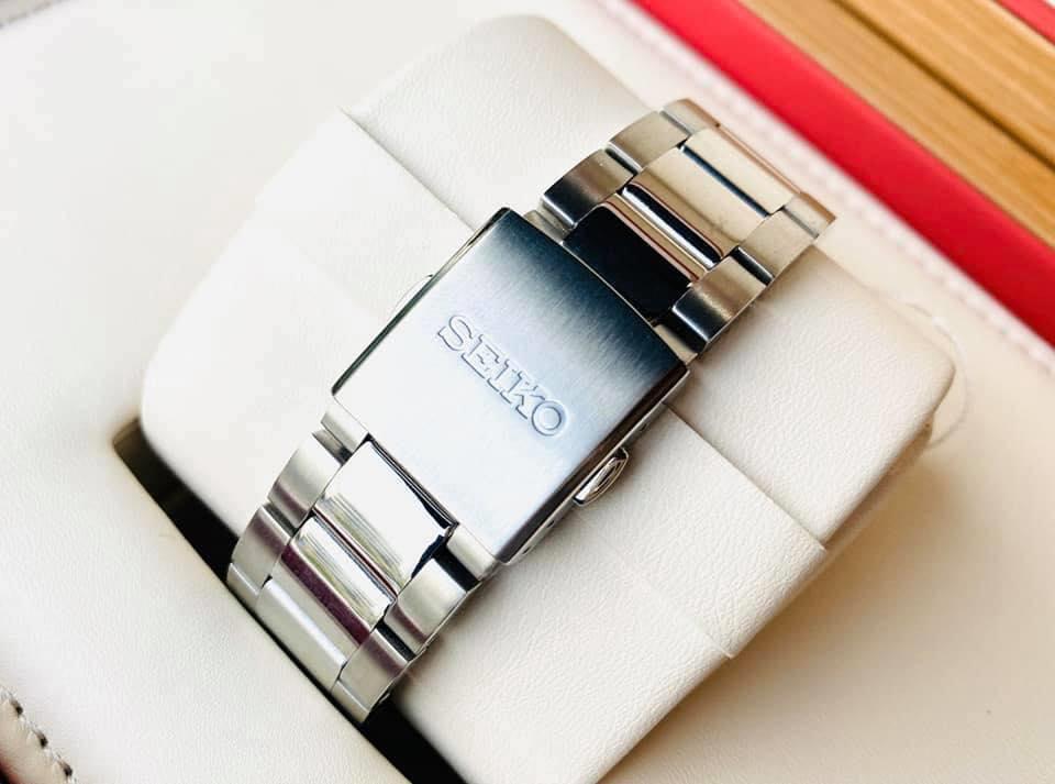 ng H Nam Seiko Quartz Watch SSB285P1