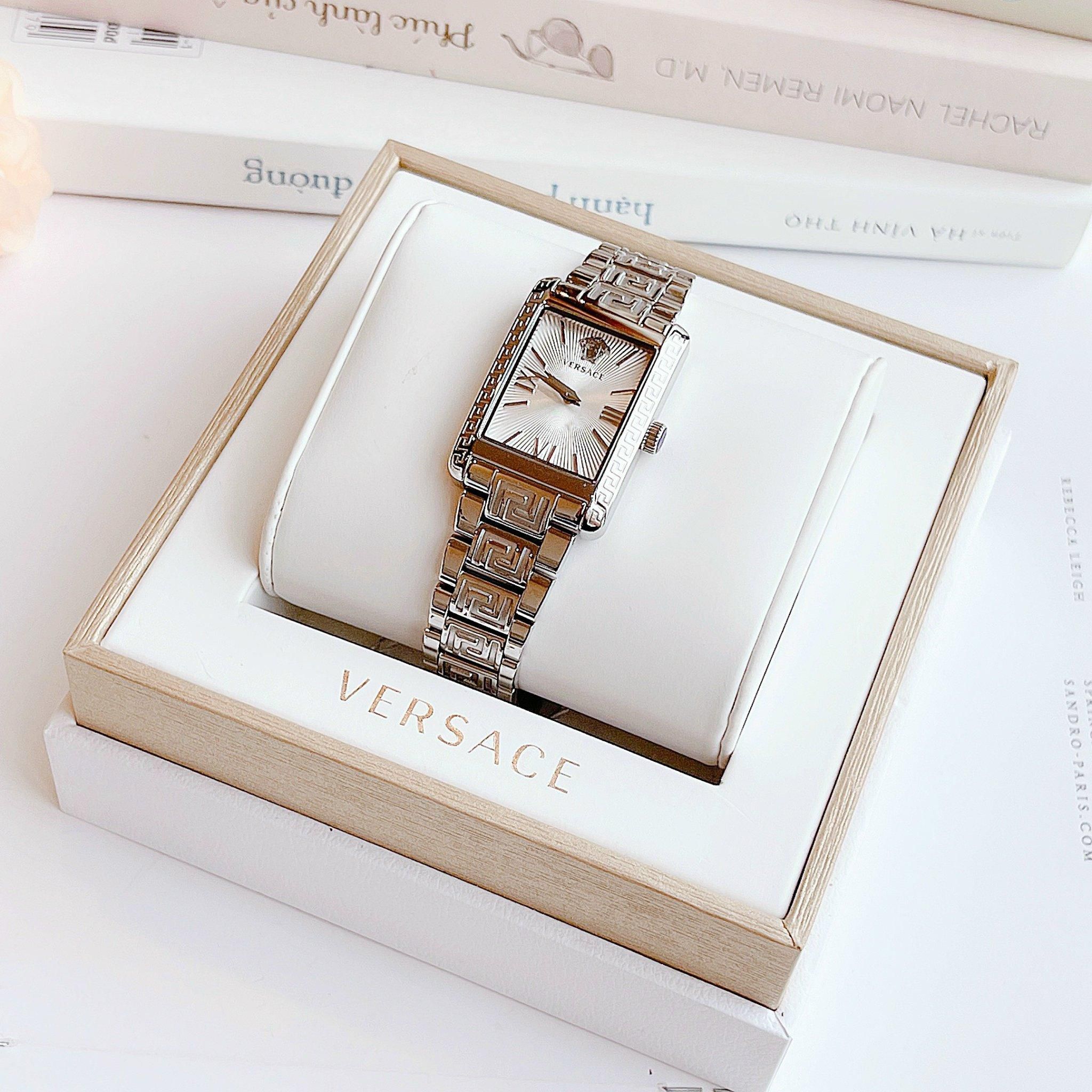 Versace Tonneau Lady Watch - Sự kết hợp tuyệt vời giữa lịch sử và thiết kế tinh tế