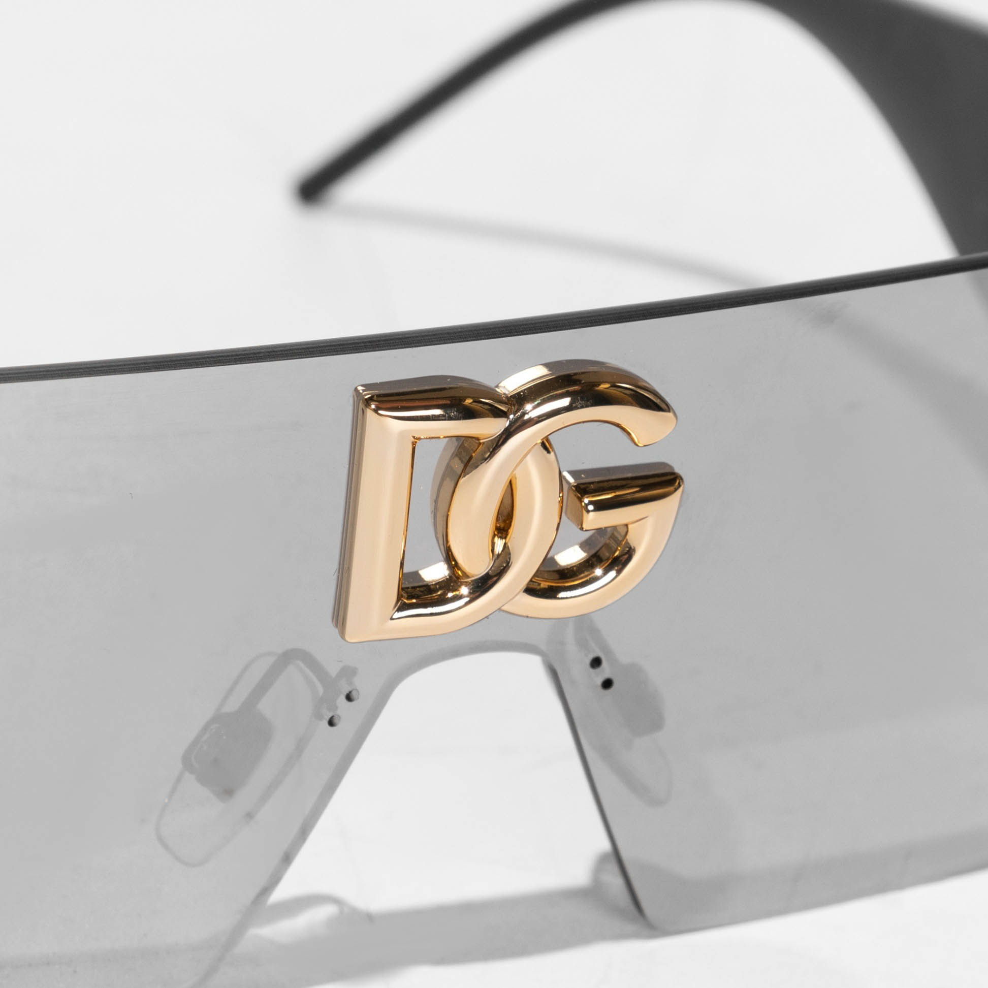Kính Mát Unisex Dolce & Gabbana D&G Sunglasses DG2233 Màu Xám