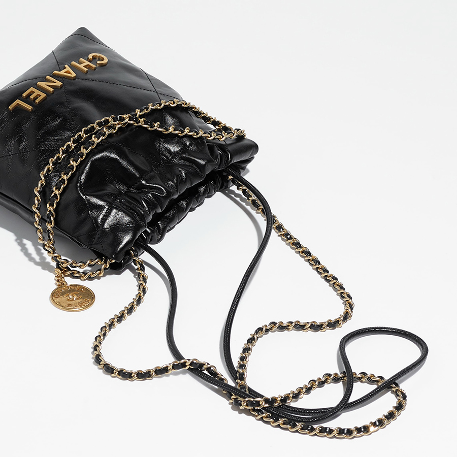 Túi Đeo Chéo Nữ Chanel 22 Shiny Calfskin Gold Tone Metal Black