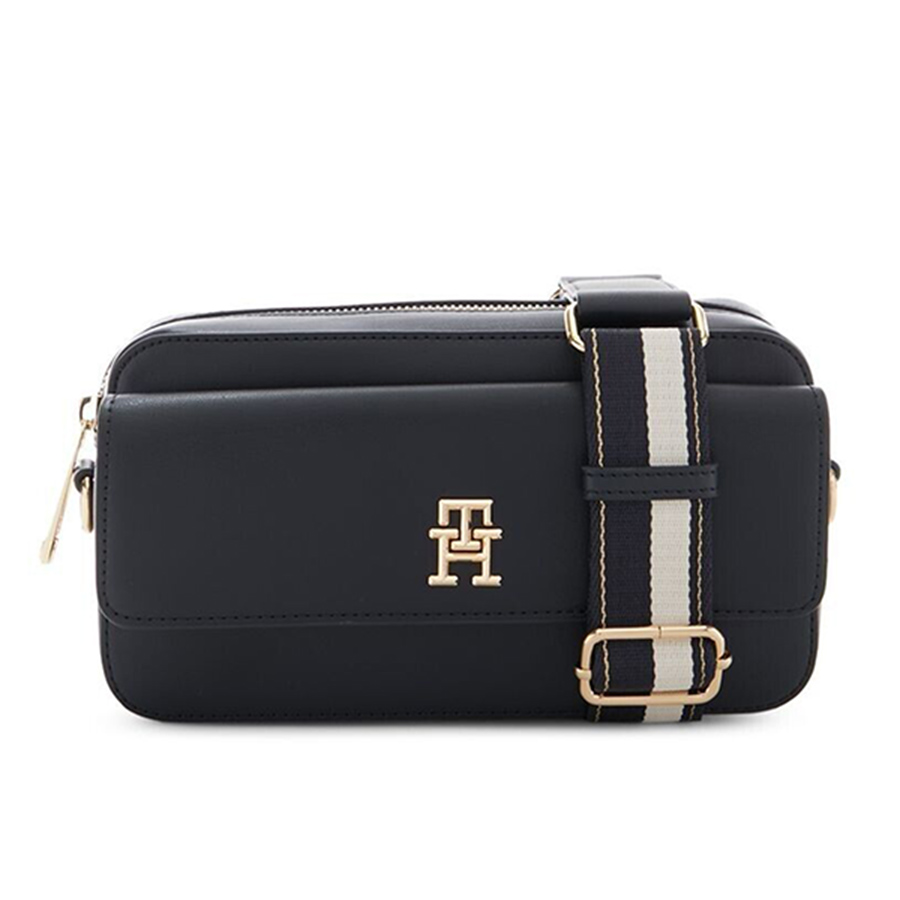Bolso TOMMY HILFIGER Club Camera Bag AW0AW10466 C1O - ArvindShops -  Throwback Thursday: Our Favorite Man Bags of the Past