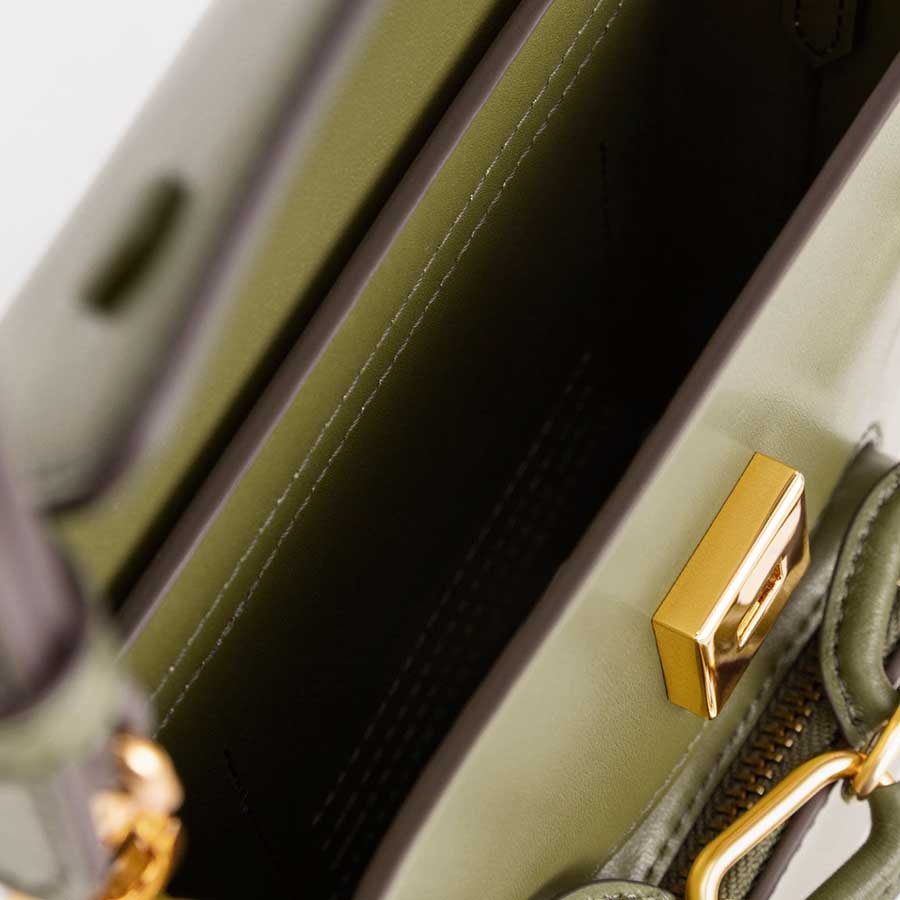 Túi Đeo Chéo Nữ Charles & Keith CNK Amber Chain-Handle Long Crossbody Bag Avocado CK2-81210003 Màu Xanh Bơ