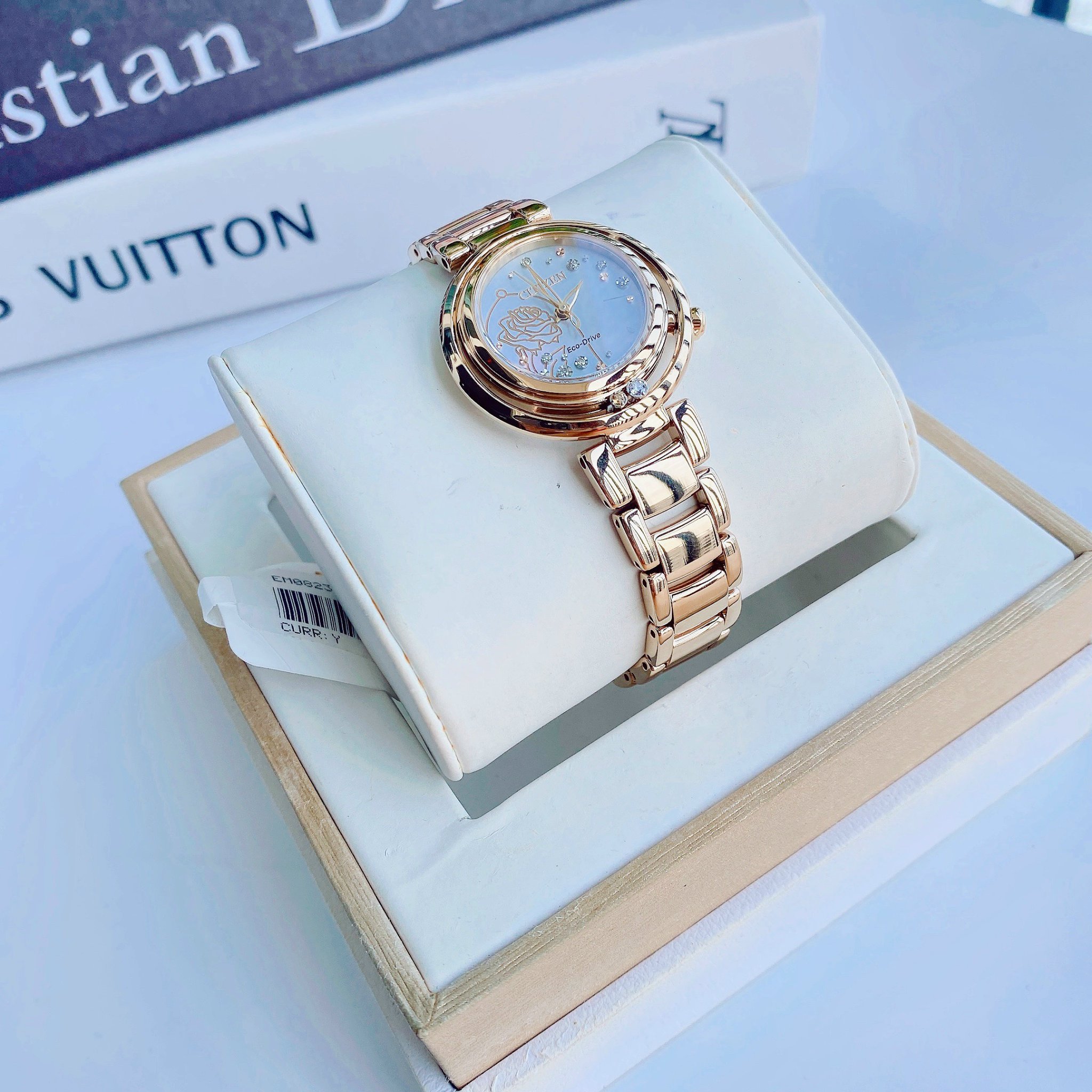 Đồng hồ Citizen Sunrise - Disney Princess Belle Diamond EM0823-58D: Lời tuyên ngôn của vẻ đẹp cổ điển và sự quyến rũ