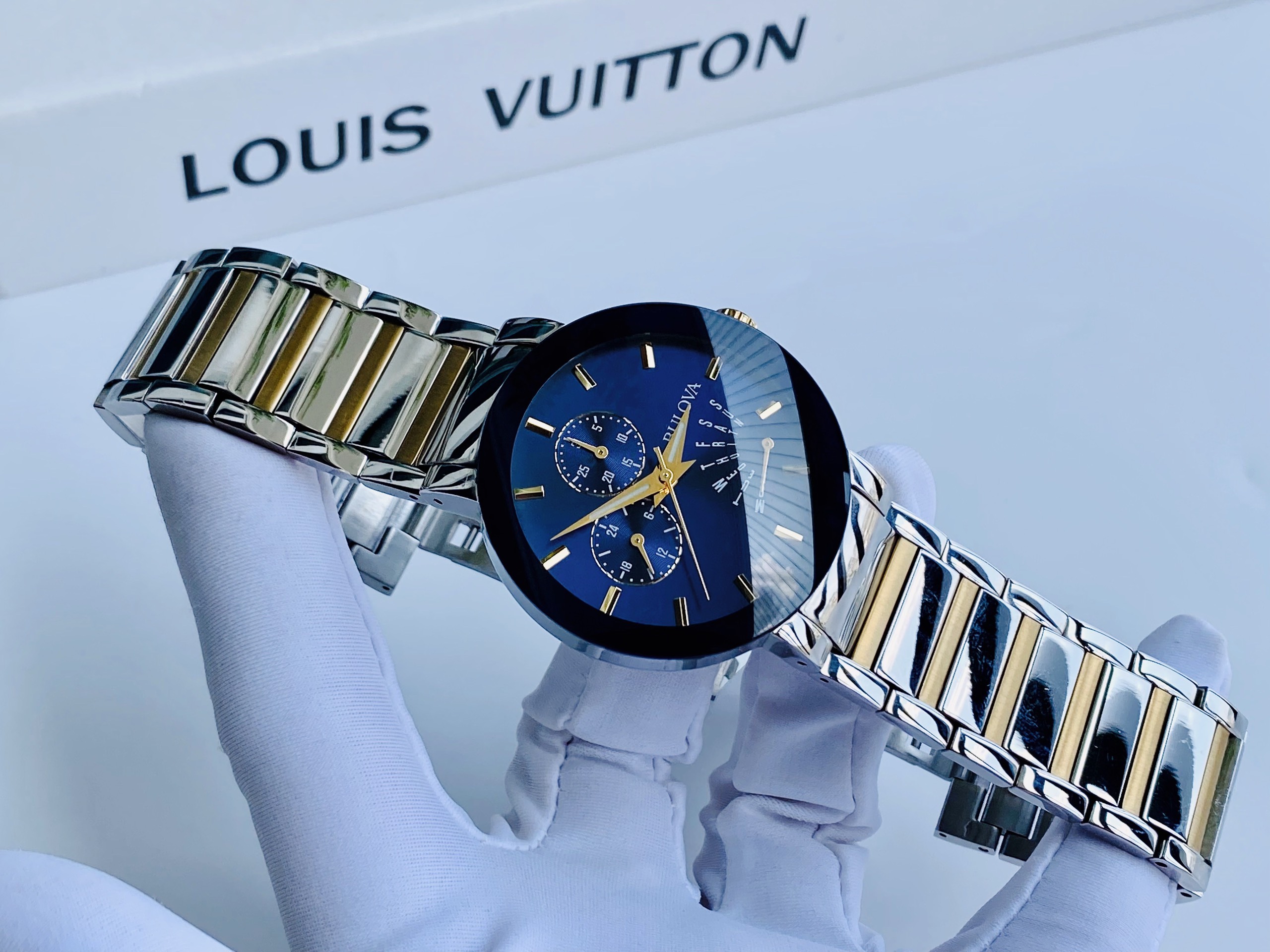 Đồng hồ BULOVA Model 98C123: Sự tinh tế và đẳng cấp hòa quyện