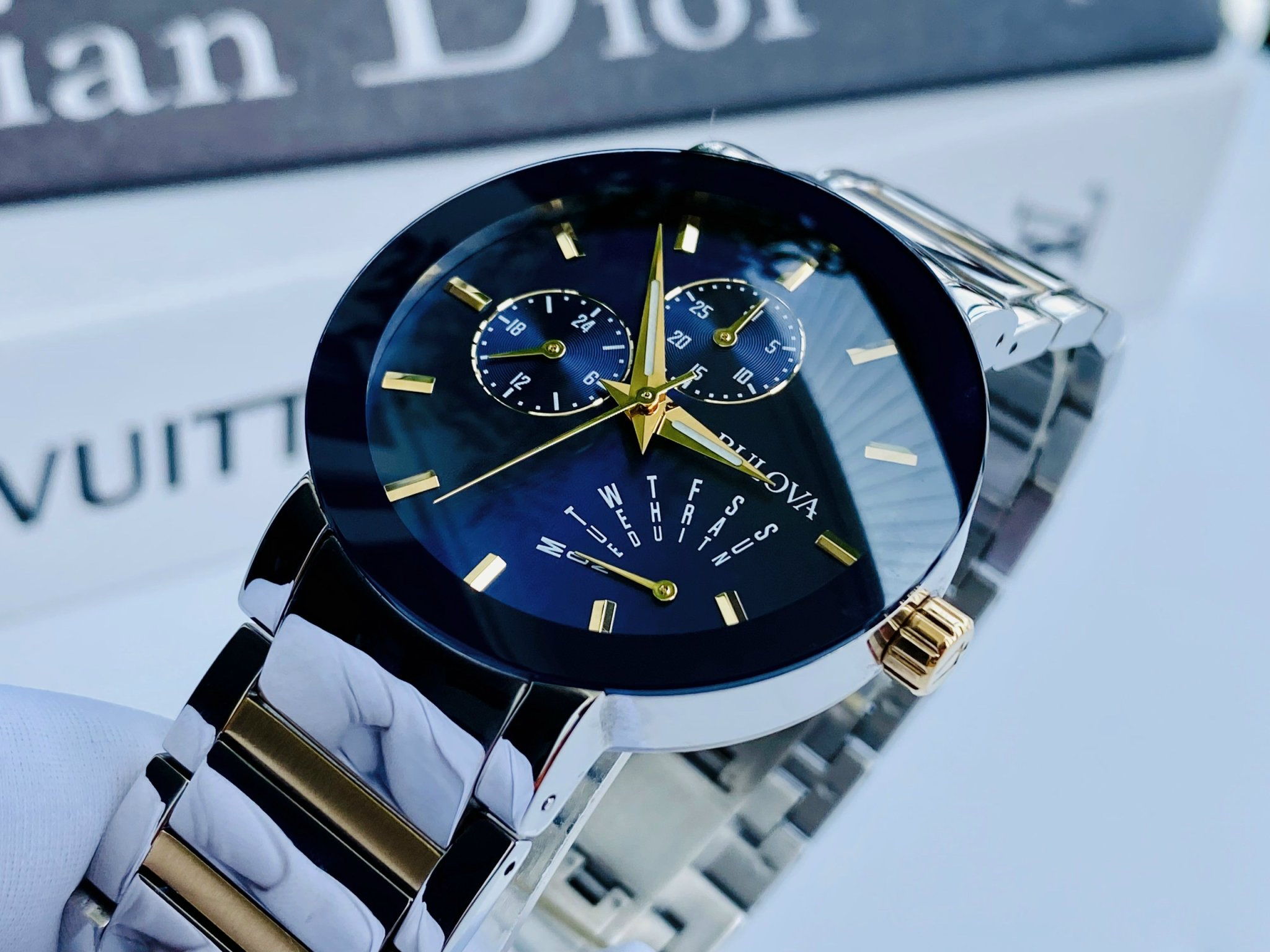 Đồng hồ BULOVA Model 98C123: Sự tinh tế và đẳng cấp hòa quyện