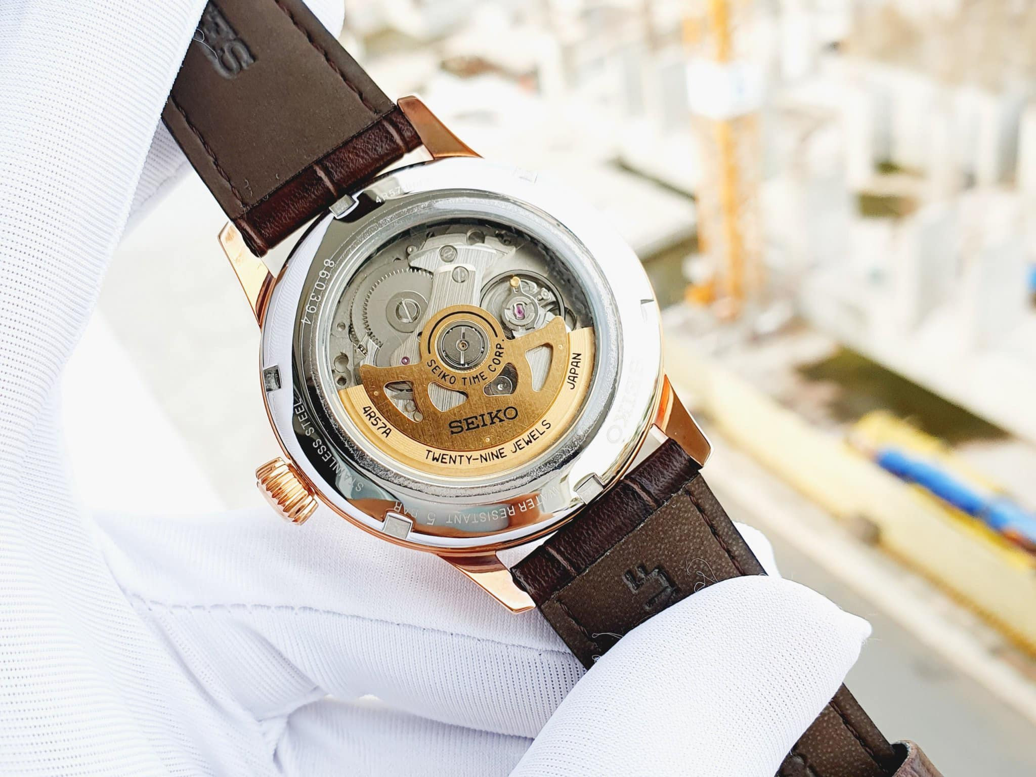 Đồng hồ Seiko Presage Cocktail Time Sunburst Dial SARY132 - Sự hoàn hảo của thời trang và chất lượng
