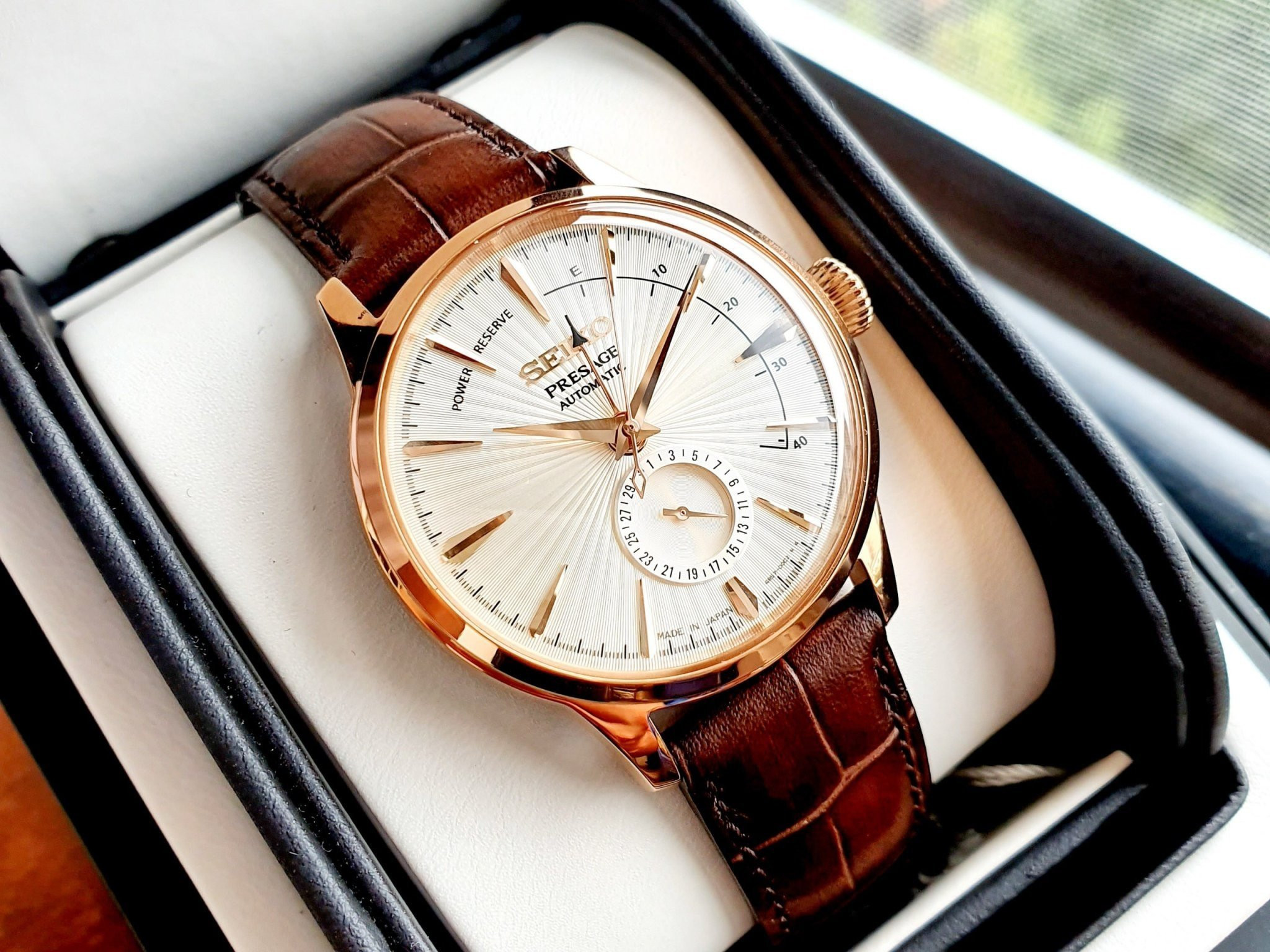 Đồng hồ Seiko Presage Cocktail Time Sunburst Dial SARY132 - Sự hoàn hảo của thời trang và chất lượng