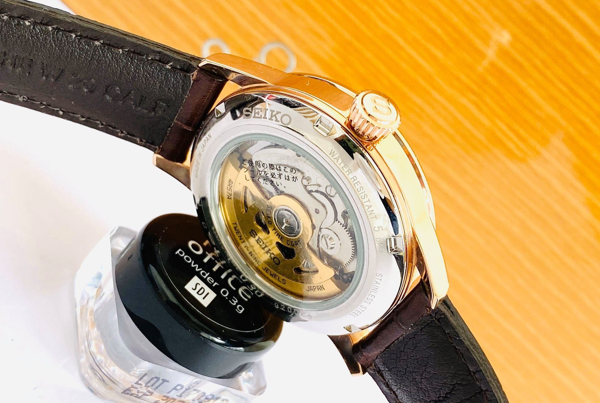Đồng hồ Seiko Presage Cocktail Time Sunburst Dial SARY132 - Sự hoàn hảo của thời trang và chất lượng