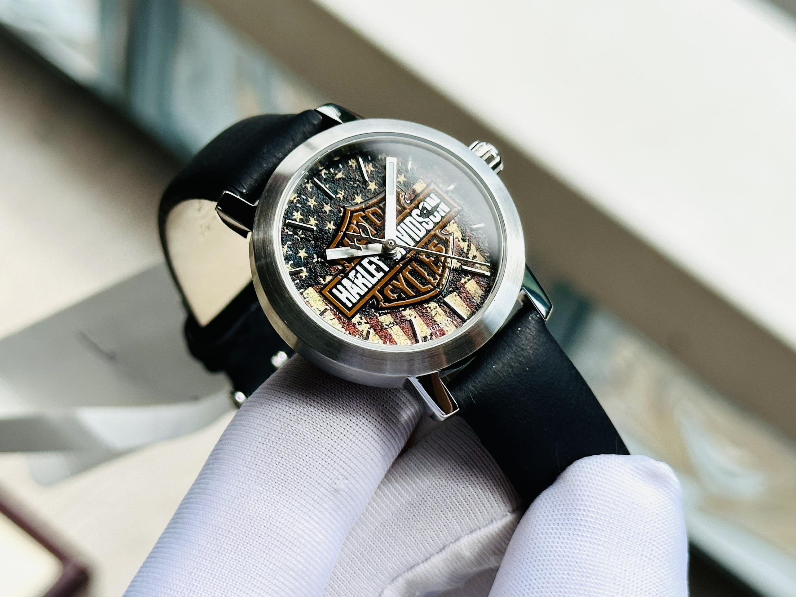 Đồng hồ Bulova Harley Davidson 76L174 - Sự kết hợp hoàn hảo giữa phong cách nữ tính và niềm tự hào Stars and Stripes