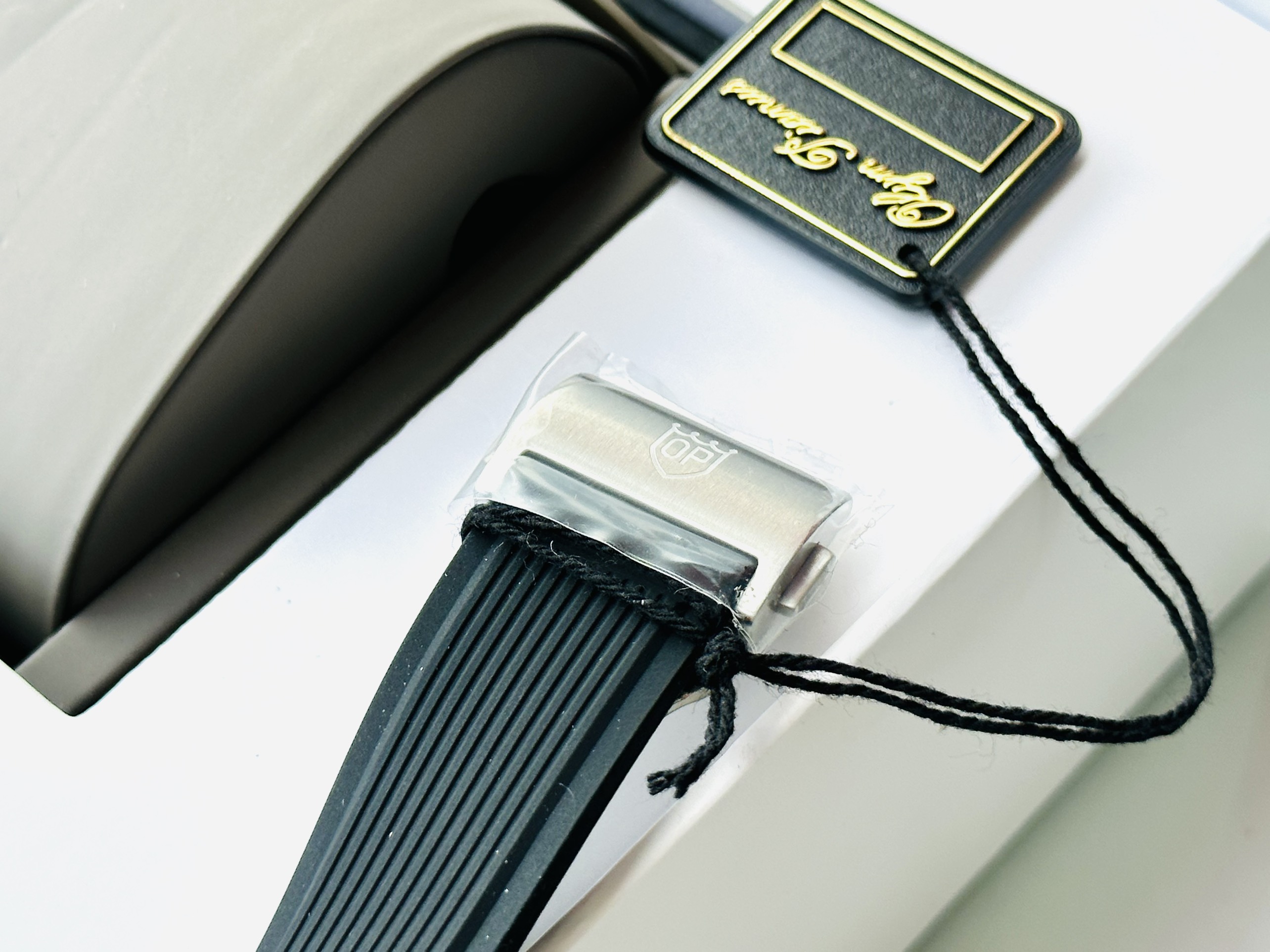 Đồng hồ Olym Pianus OP990-45 - Sự tinh tế và đẳng cấp trong một thiết kế độc đáo