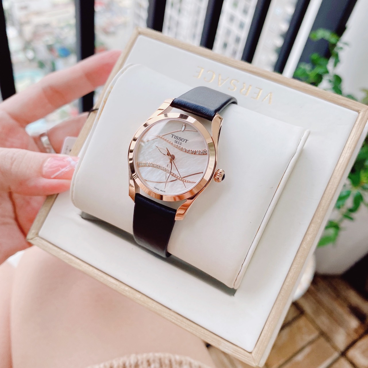 Đồng hồ Tissot T-Wave T112.210.36.111.00 - Sự kết hợp hoàn hảo giữa độ chính xác và thanh lịch