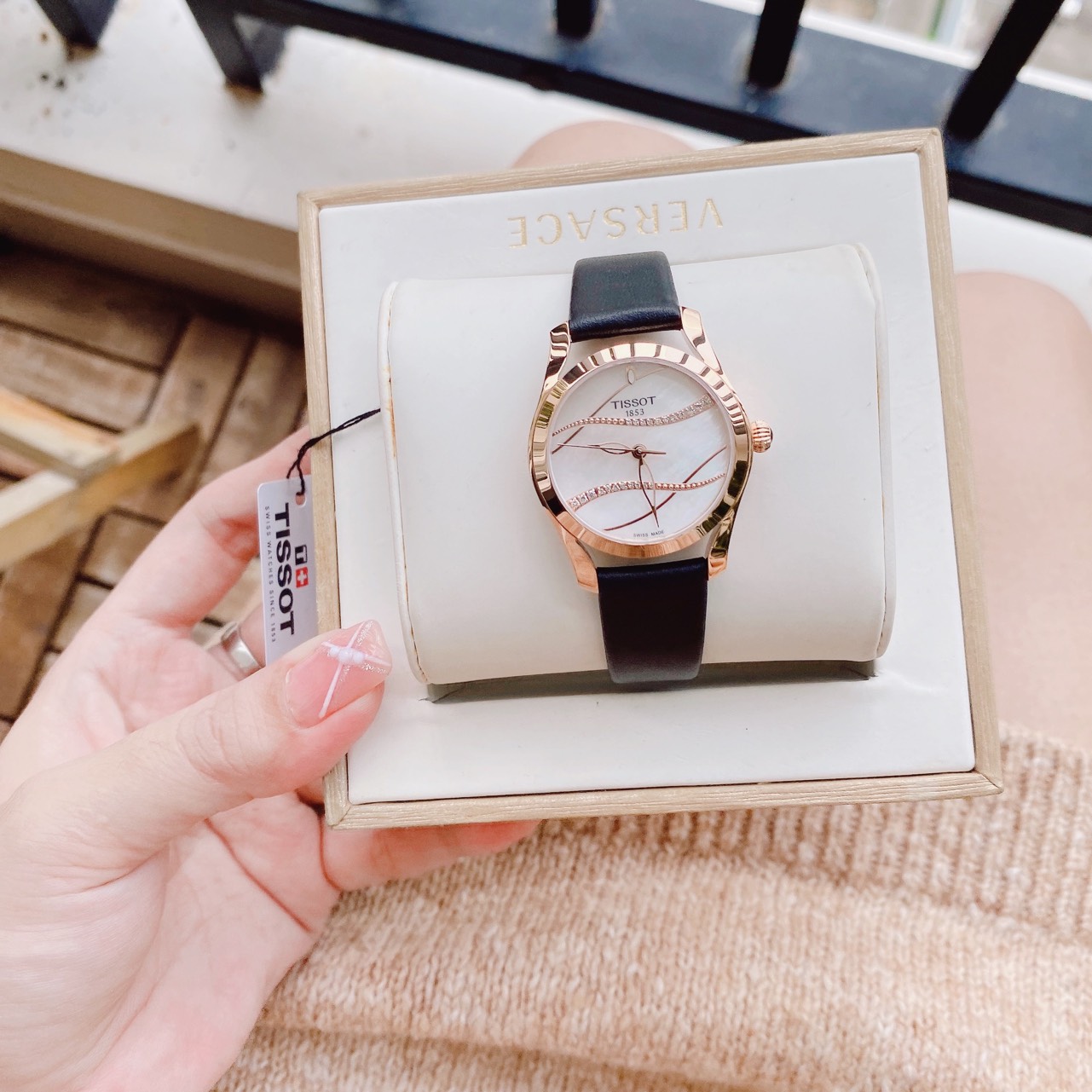 Đồng hồ Tissot T-Wave T112.210.36.111.00 - Sự kết hợp hoàn hảo giữa độ chính xác và thanh lịch