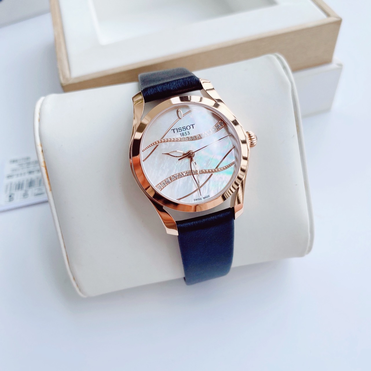 Đồng hồ Tissot T-Wave T112.210.36.111.00 - Sự kết hợp hoàn hảo giữa độ chính xác và thanh lịch