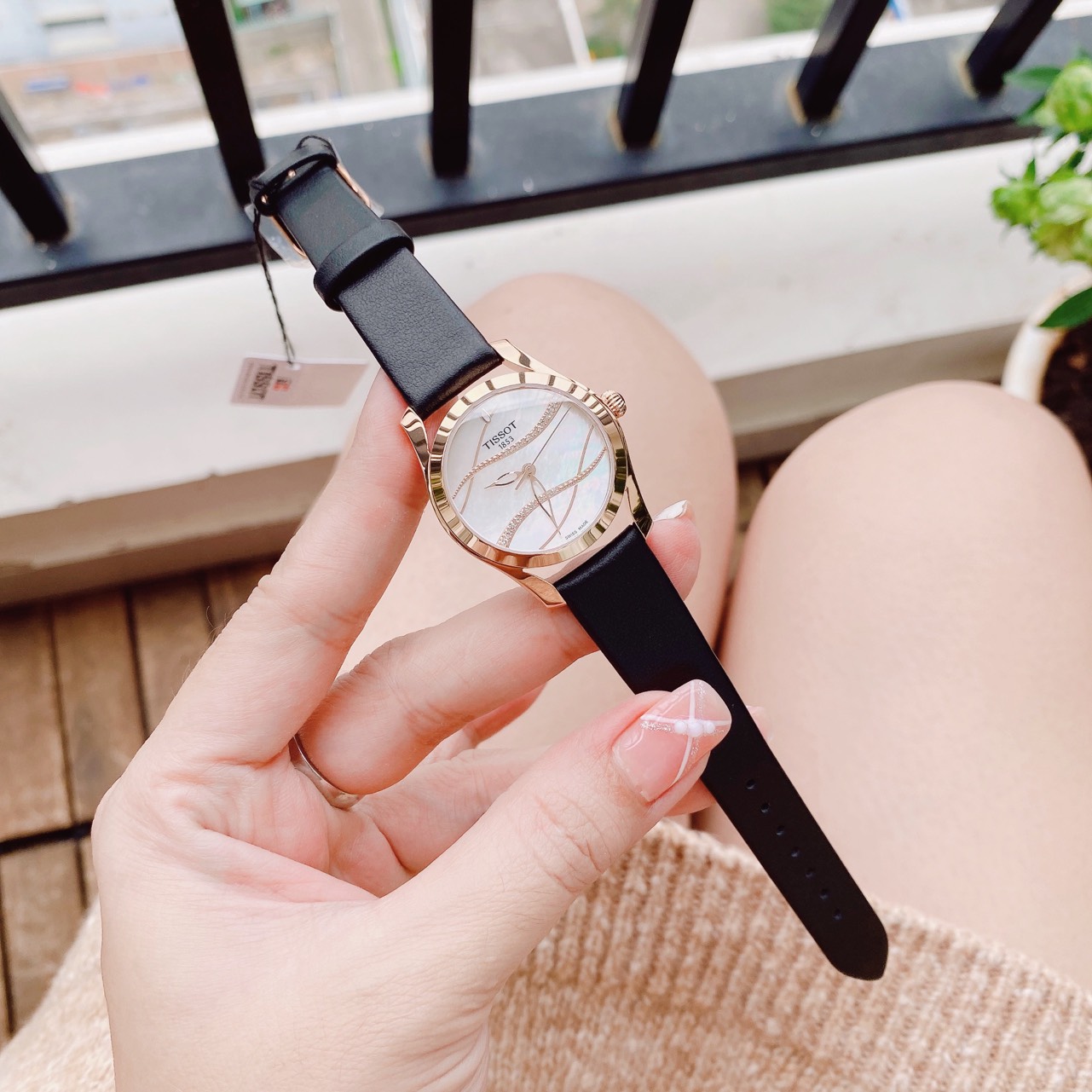 Đồng hồ Tissot T-Wave T112.210.36.111.00 - Sự kết hợp hoàn hảo giữa độ chính xác và thanh lịch