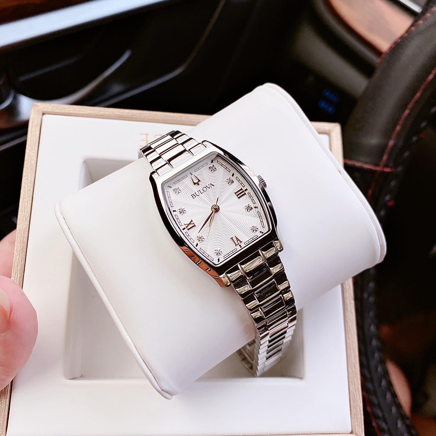 Đồng hồ Bulova Diamond 96P232 - Sang trọng và đẳng cấp với thiết kế độc đáo