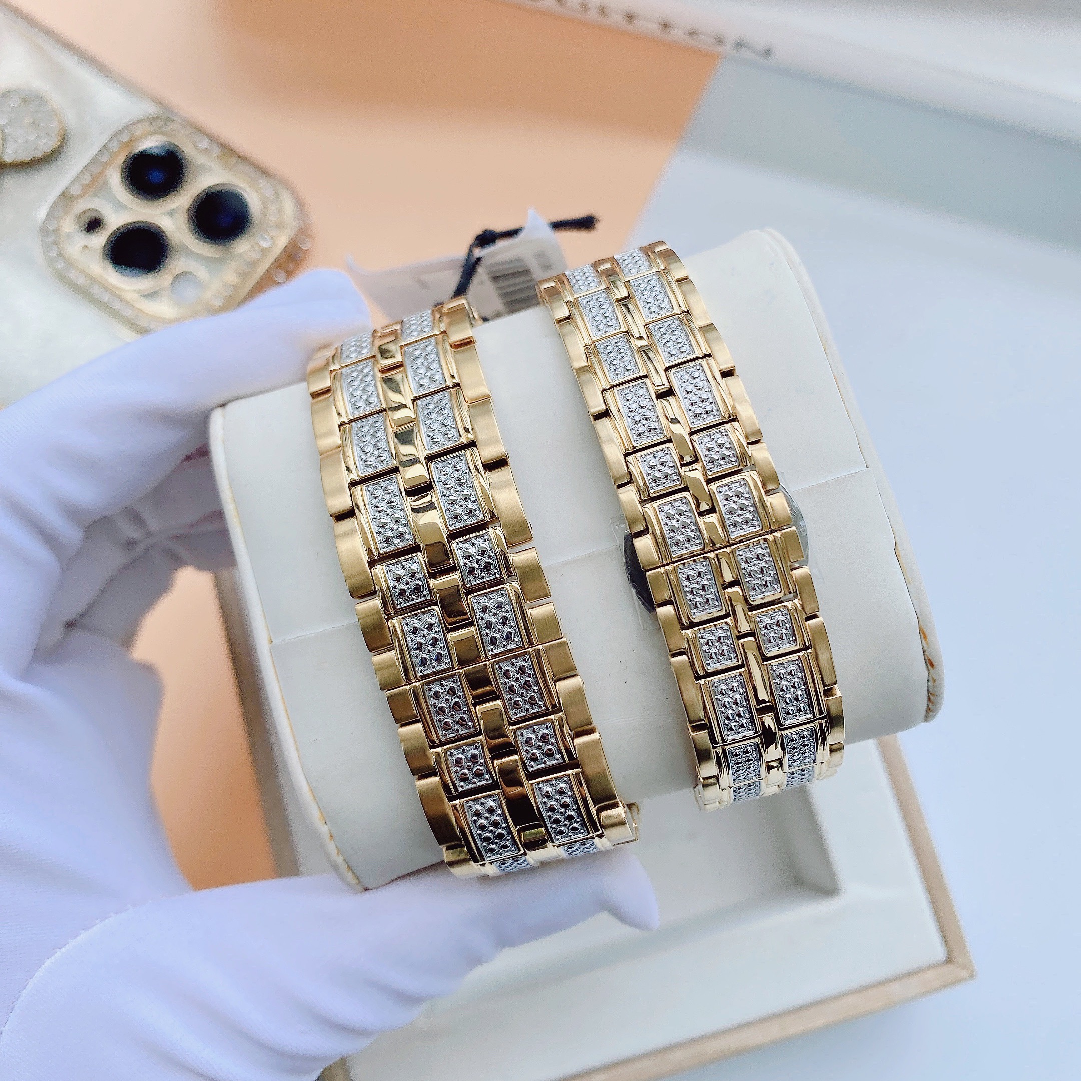 Đồng hồ Cặp đôi siêu hiếm Bulova tông gold đính full đá cực sang chảnh
