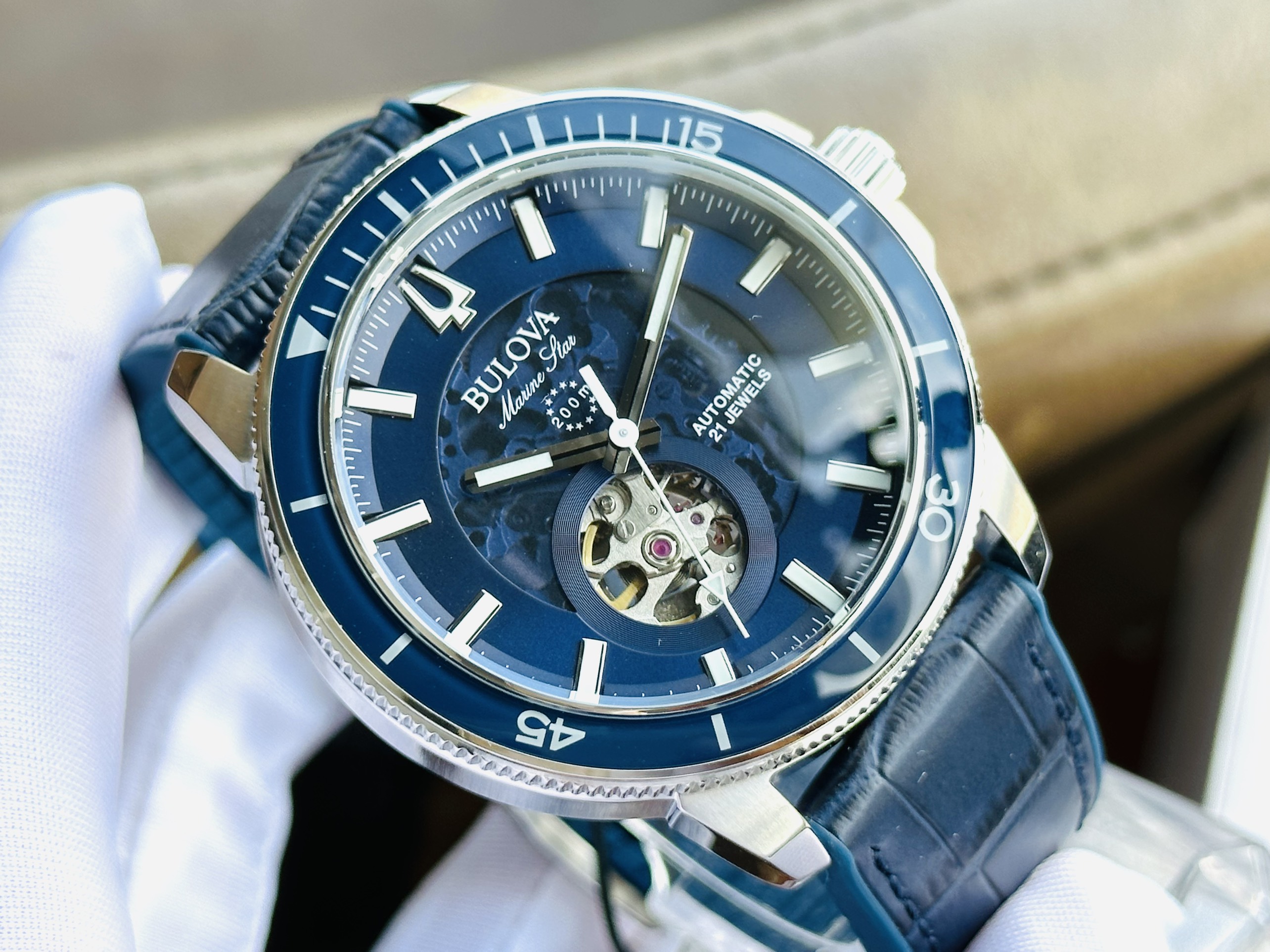 Đồng Hồ Nam Bulova 96A291 - Dòng hải quân cực chất với thiết kế hở tim đi kèm tone xanh cực đẹp, benzel xoay