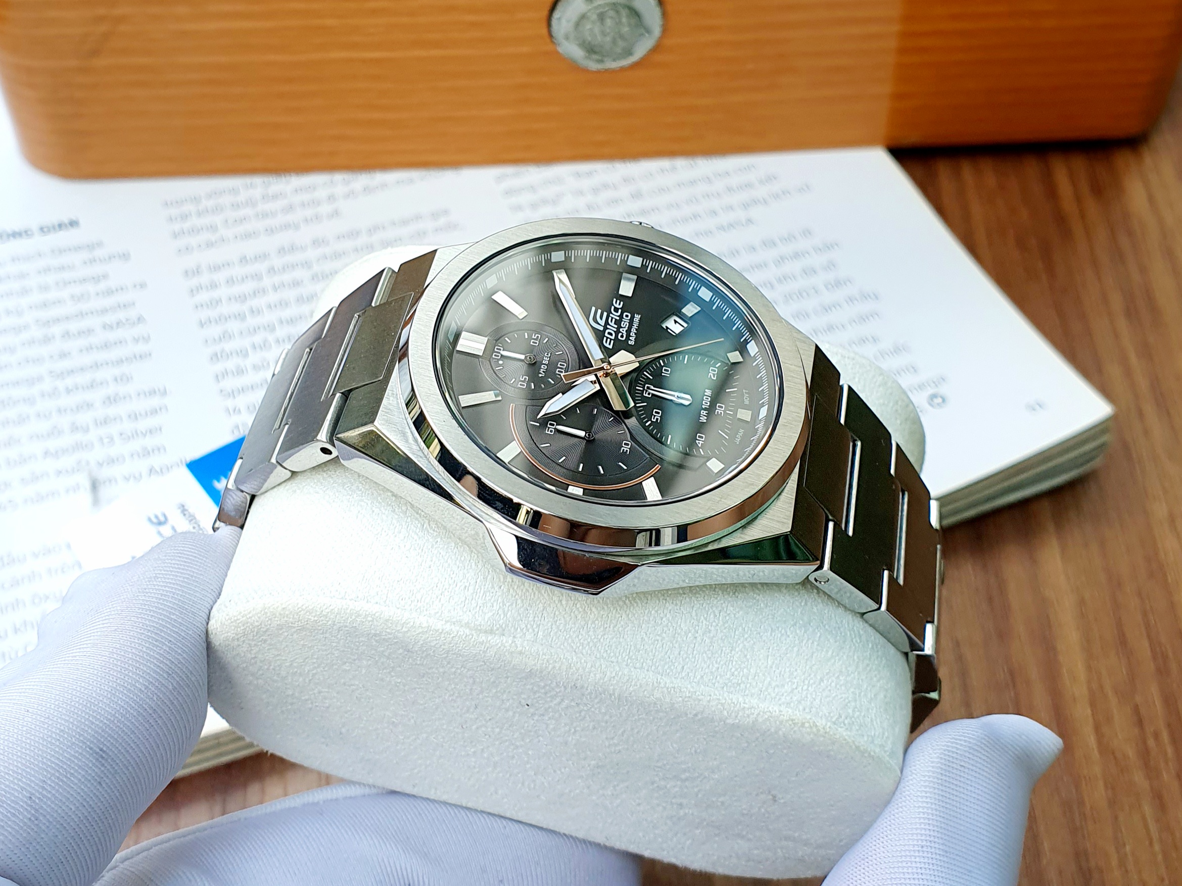 Đồng hồ Casio Edifice EFB-700D-8A chính hãng, phong cách và chất lượng