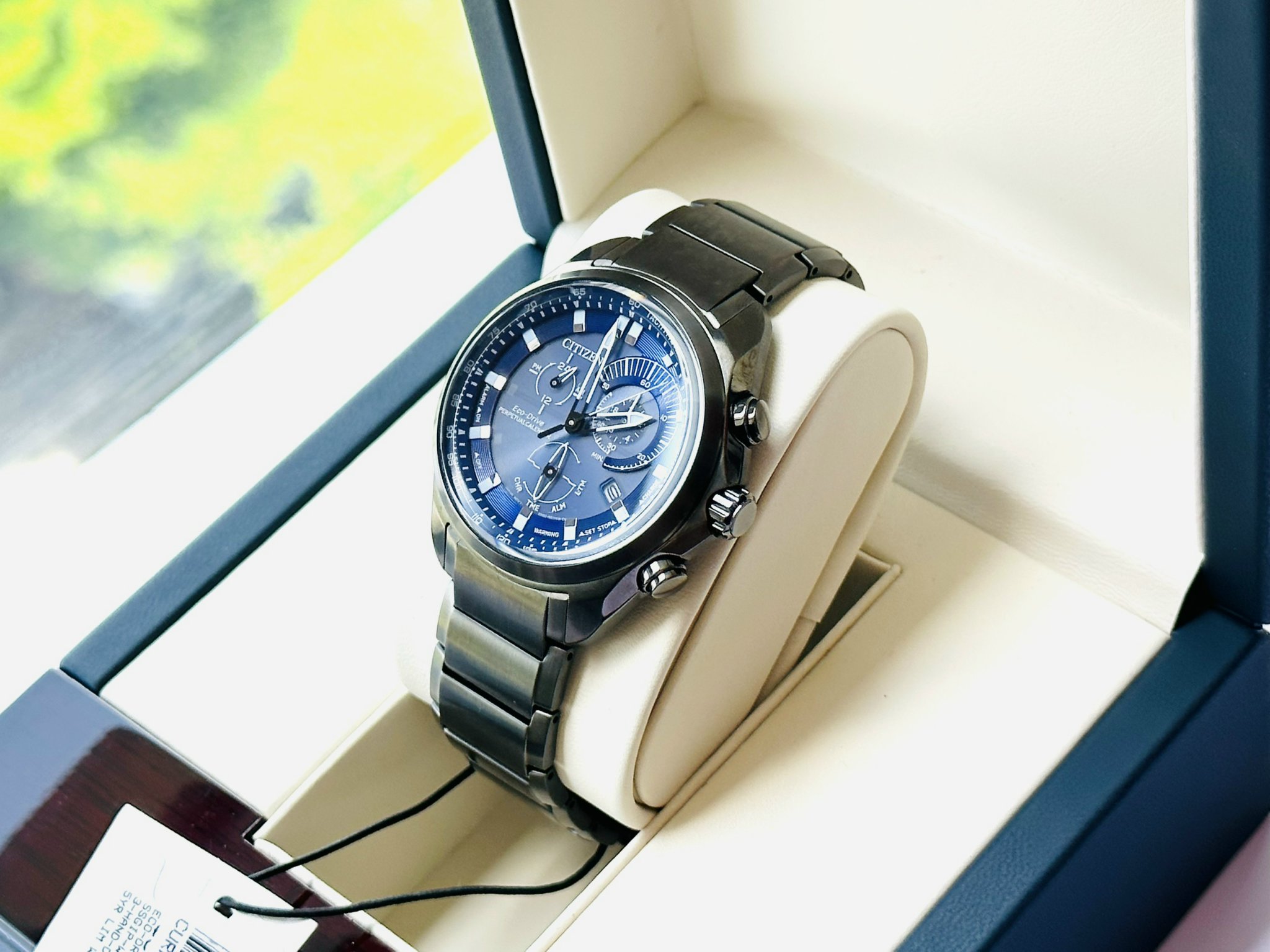 Mua Đồng Hồ Hiệu Quảng Bình Citizen Eco-Drive Men's Chronograph Blue Dial Calendar 43MM Watch BL5607-54L