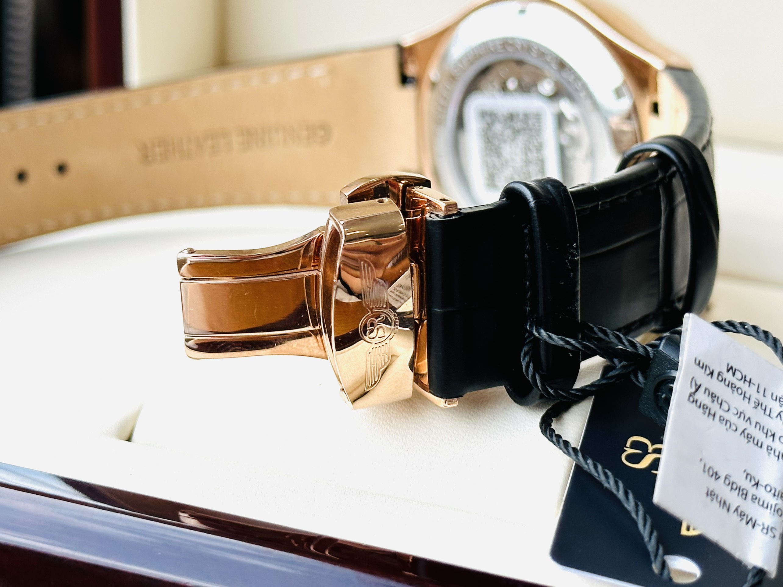 Siêu phẩm đồng hồ chính hãng đến từ nhà SRwatch