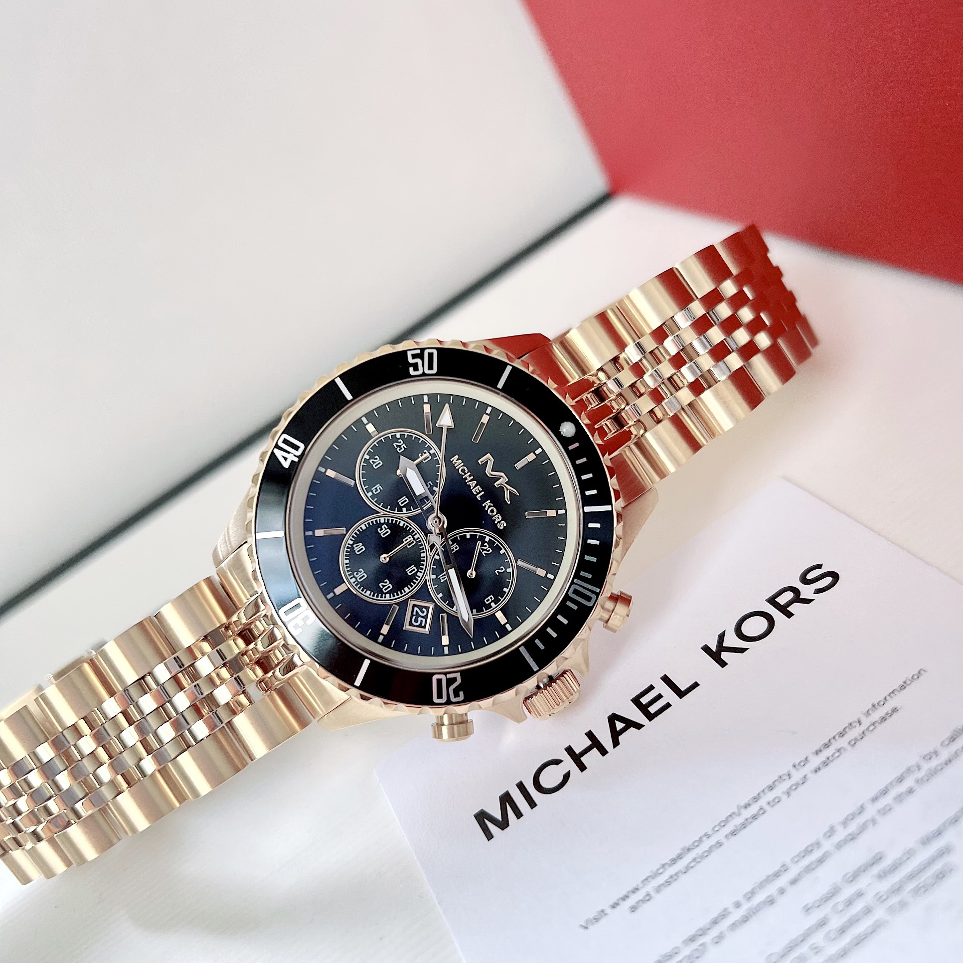Những mẹo tố cáo đồng hồ Michael Kors Fake