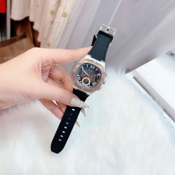 Đồng Hồ Nam Guess GW0571G1 kiểu dáng thể thao lên tay sẽ rất đẹp