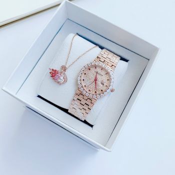 Đồng Hồ Nữ Melissa đính đá, mặt hồng kim đỏ Tặng dây chuyền thiên nga cùng tone xinh xắn