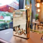 Bật Lửa Zippo 252BL072 - Biểu Tượng Trâu Cõng Kim Tiền Mạ Vàng 18k Trên Thân Với Ý Nghĩa Tài Lộc