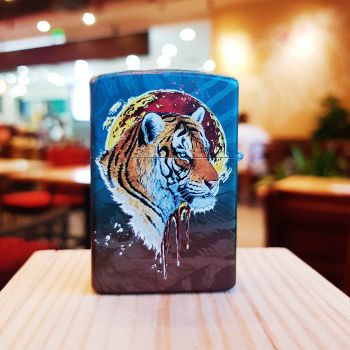Bật Lửa ZR 252BL061 - Sự uy dũng của Hổ, sự tinh anh của Báo cùng hội tụ trên 1 mẫu bật