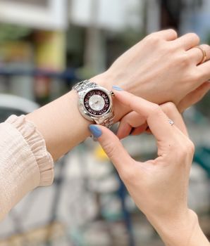 Đồng Hồ Nữ Fendi - Thiết kế siêu đẹp, hot hit nằm trong bst Ishine cao cấp nhà FD dành cho các quý cô