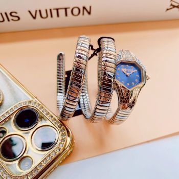 Đồng Hồ Nữ Just Cavalli Hình Rắn ngậm đá JC1L193M0065 - Sự gợi cảm và bí ẩn của phụ nữ