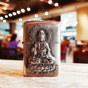 Bật lửa Zippo 252BL066 - mẫu Zippo Phật Quan Âm, đem may mắn cho cả nhà