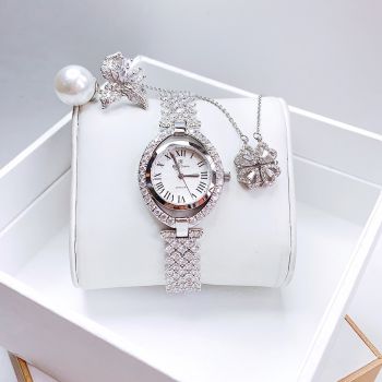 Đồng Hồ Royal Crown mẫu mới ra lấp lánh và xinh đẹp