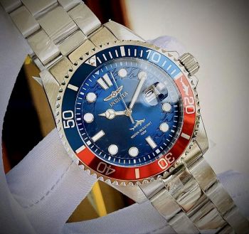 Đồng Hồ Invicta Pro Diver 30951 - Mẫu xanh nước biển tạo cảm giác phóng khoáng, rộng lớn và sâu thẳm