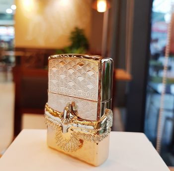 Bật Lửa Zippo 252BL075 - Hình ảnh Chim đại bàng dang cánh ôm trọn chiếc bật lửa - Hãy dang rộng đôi cánh để bay lên