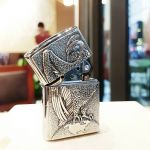 Bật lửa Zippo 252BL064 - Mẫu Zippo với hình ảnh đại bàng tung cánh