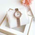 Đồng Hồ Nữ Emporio Armani Watch For Women viền dial cách điệu hình bông hoa phủ đá đẹp và sang trọng