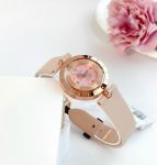 Đồng hồ Versace Eon sắc nude thời thượng - thiết kế mang tính biểu tượng luôn có sức hút bền bỉ theo thời gian