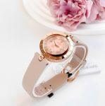 Đồng hồ Versace Eon sắc nude thời thượng - thiết kế mang tính biểu tượng luôn có sức hút bền bỉ theo thời gian