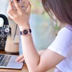 Đồng hồ đôi Carnival 8189G-VH-DCS-D & 8168L2-VH-DCS-D – Set couple thể thao sang trọng, lựa chọn hoàn hảo cho cặp đôi hiện đại