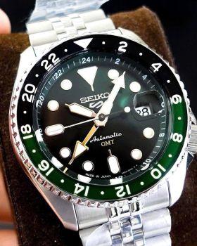 Đồng hồ Seiko 5 Sports GMT SSK035K1 (SBSC019) 2025 – Nâng cấp đáng giá từ huyền thoại SKX007, thiết kế mạnh mẽ, đa múi giờ tiện dụng